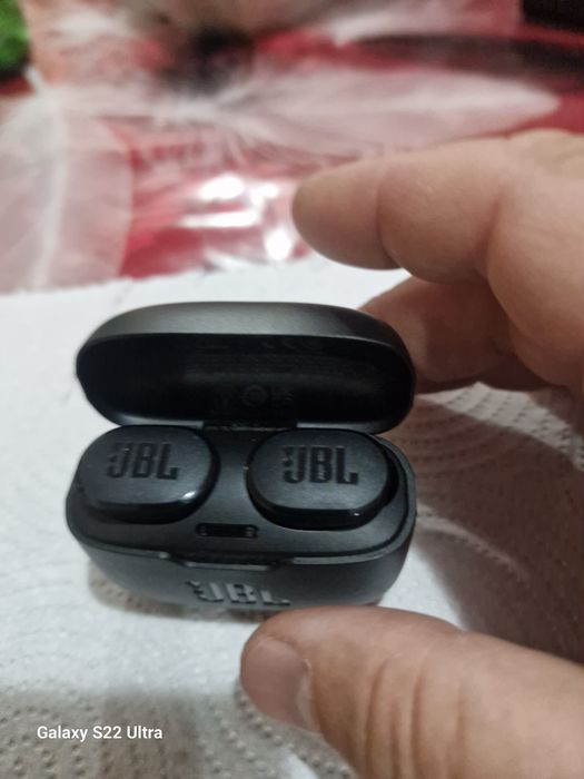 Căști wireless JBL Tune 130NC TWS.