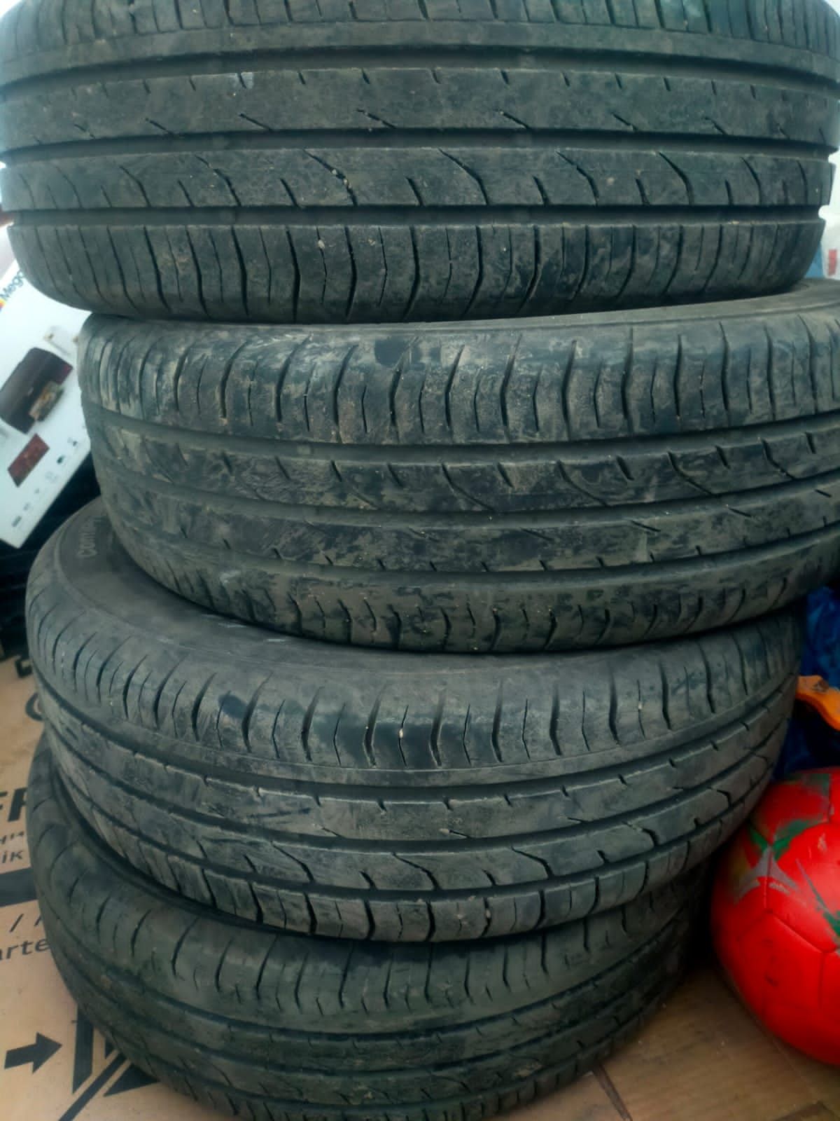 Летние шины 
195/65
R15
4 шт