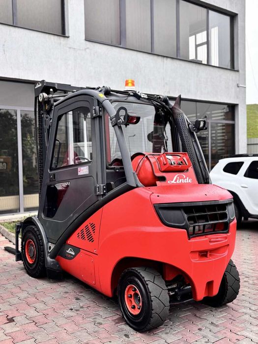 Stivuitor - Motostivuitor Linde H35T-02 An fabricație 2019