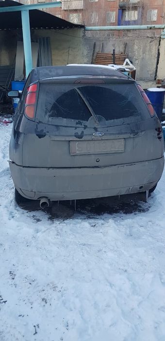 Продаётся авто  Ford focuc 2000 года