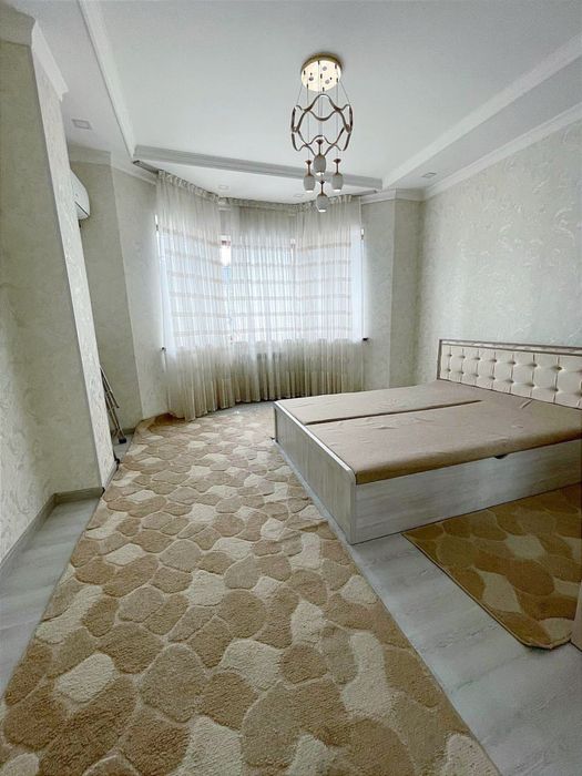 Арендага навастройка квартира ойлага қиз болларга метро яқинида Евро