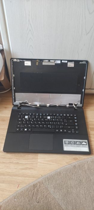 Carcasa Completa + Balamale + Tastatura - Acer Aspire ES1-520