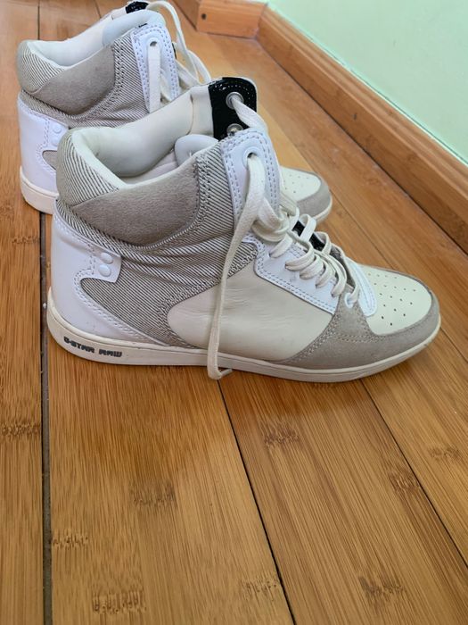 Високи бели маратонки G-STAR RAW