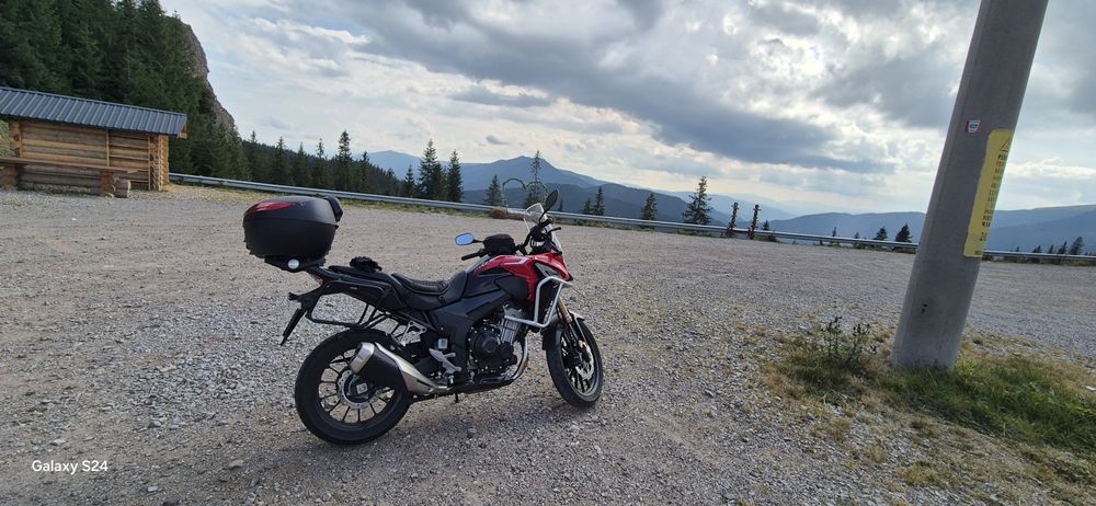 Vând Honda CB500X (2023)