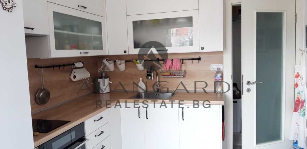 Продава се Тристаен апартамент в Пловдив, Център - 80 кв.м за 2793 €/кв.м - Снимка #4