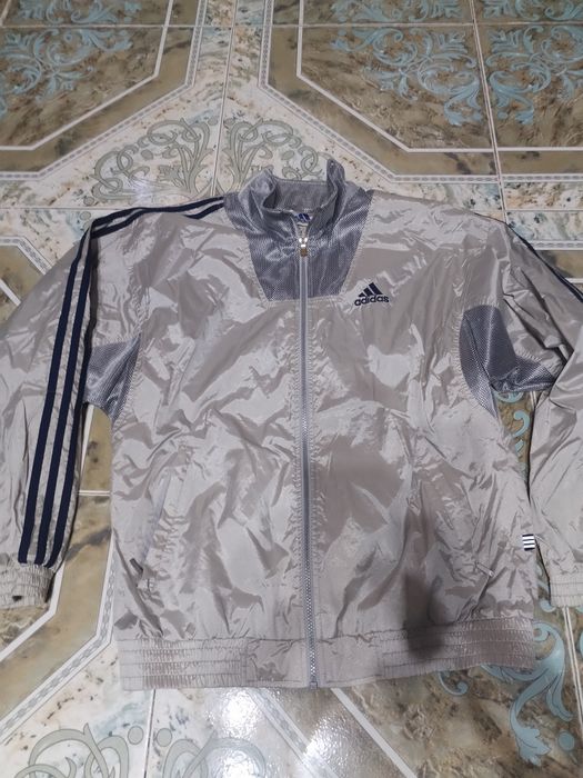 Bluză fâș Adidas  originală.