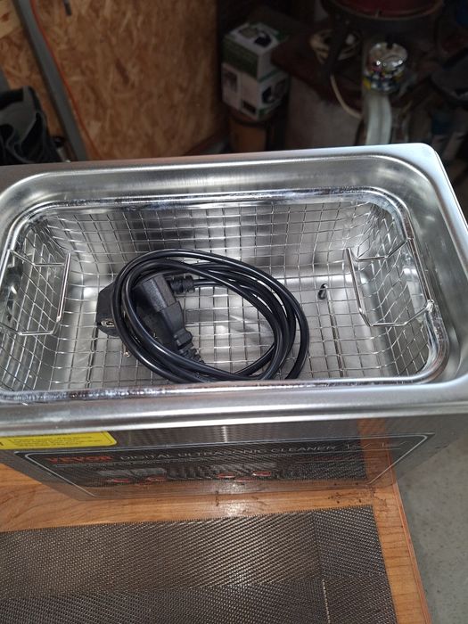 Aparat de curățat cu ultrasunete