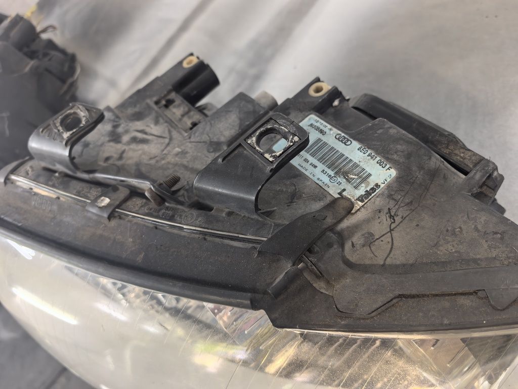 Фарове Audi A4 B6 oem