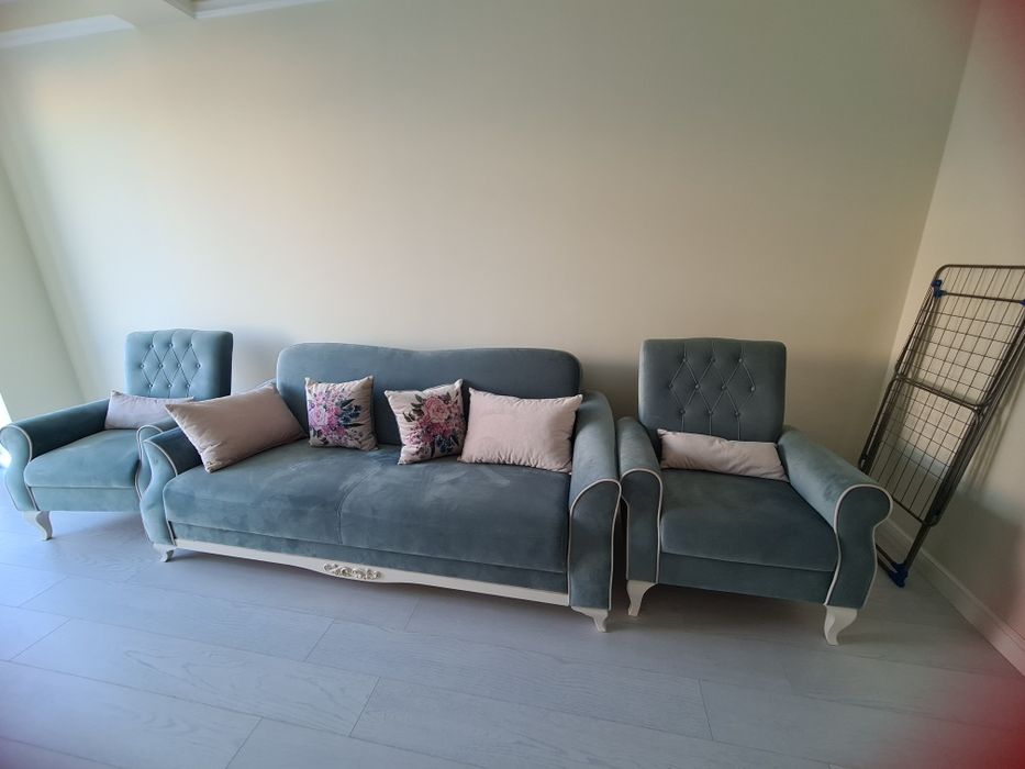 Диван с креслом новый