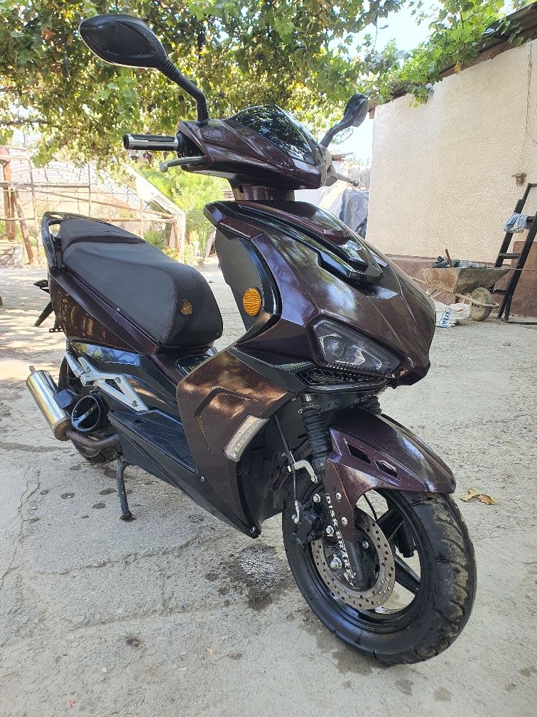 Skuter 150 kub sotiladi