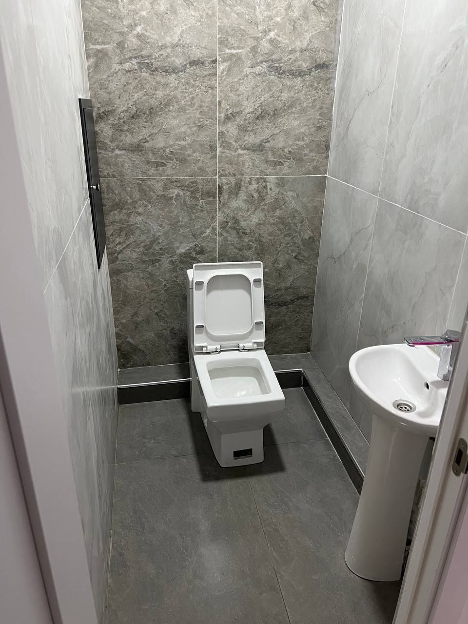 Новостройка, Центр, м.Космонавтов 3/8/9 75 М²