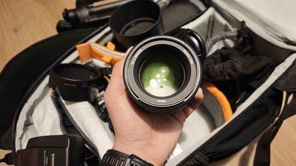 Фотоапарат Nikon D7500 с обектив 18-140мм + портретен обектив 85мм