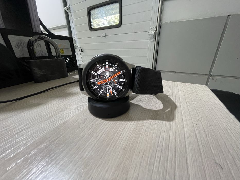 Samsung gear S3 продам