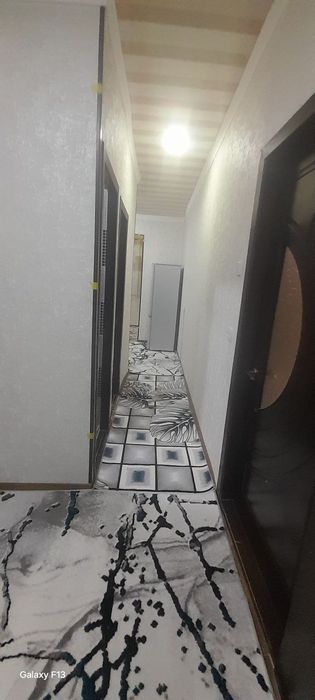 3 xonali kvartira sotiladi