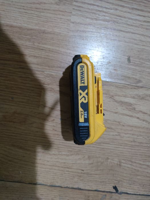 Acumulator dewalt 2 a 18 v