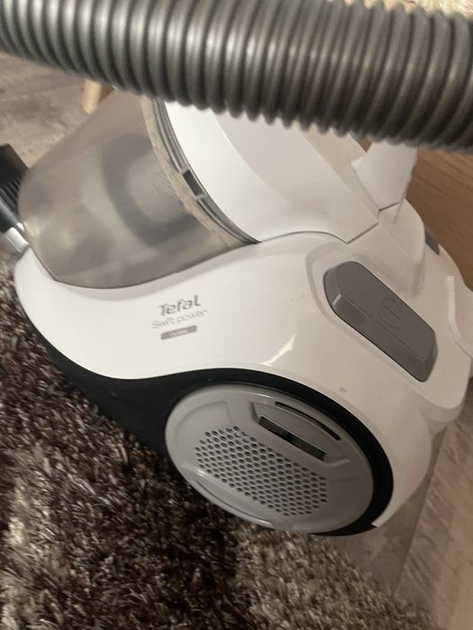 Продается Пылесос Tefal