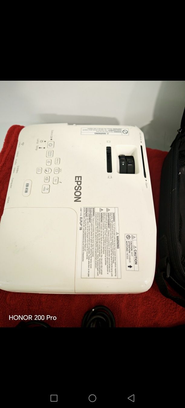 Epson EB-X18 projector