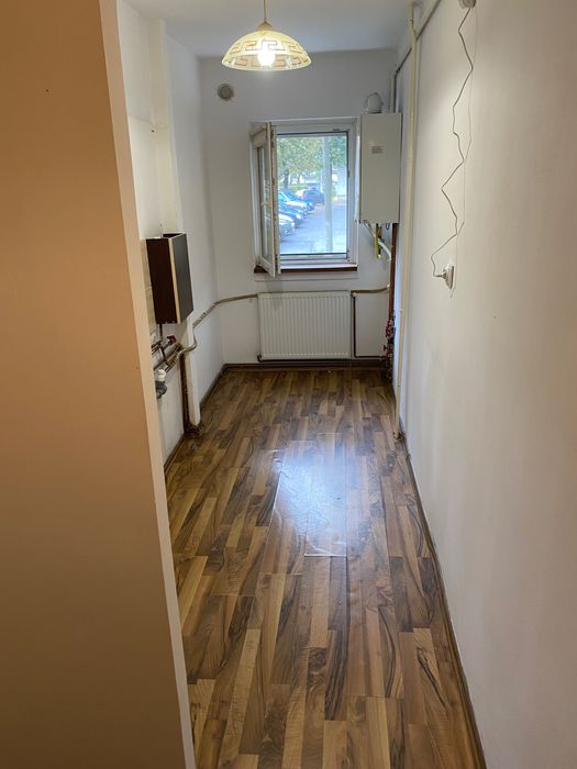 Vând garsonieră decomandată