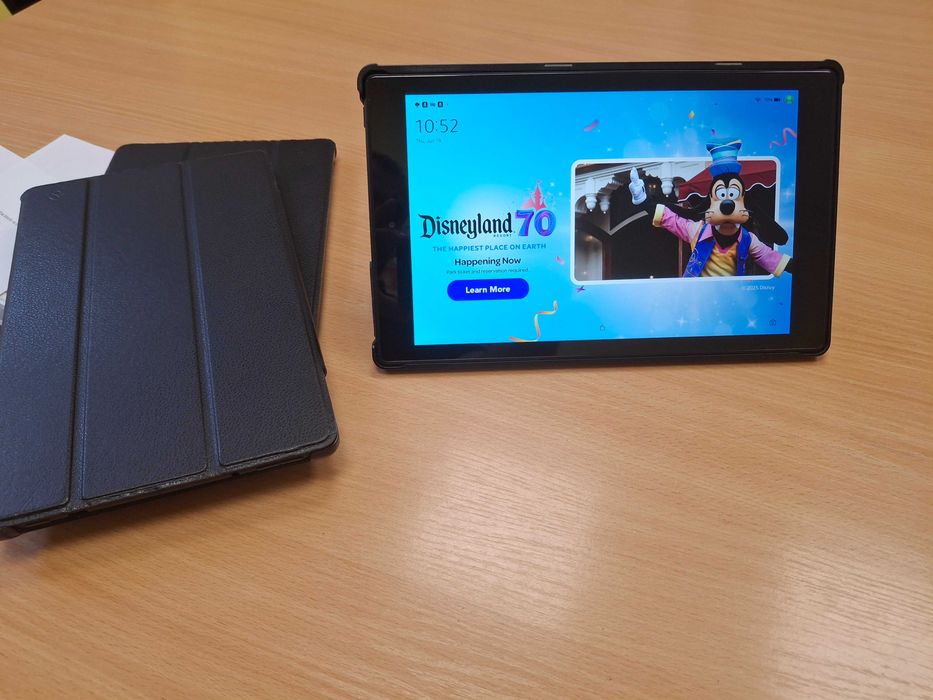 Таблет Fire HD 10 инча 1080p full HD ,32 GB,с магнитен протектор