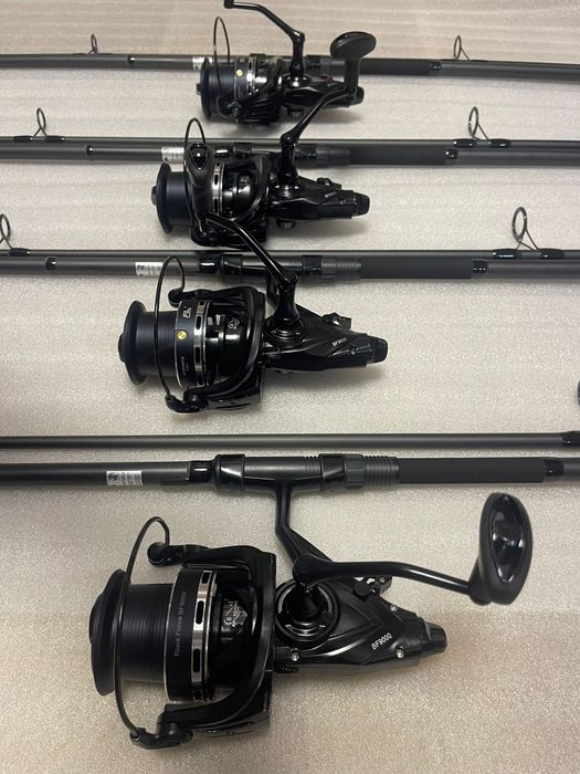 SET 4 Lansete Super Point 3.9m, 4.5lbs 2segmente + 4 Mulinete FL 9000