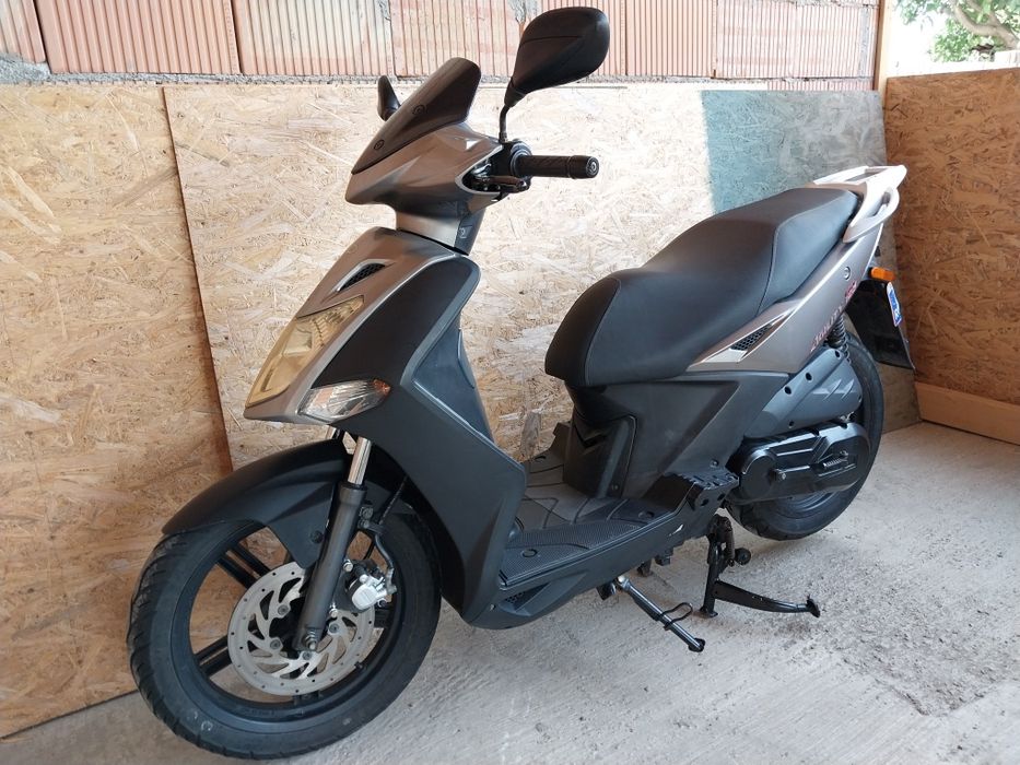 Scuter Kymco Agility 125 - Cat. B