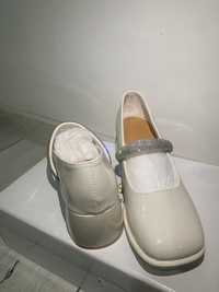 Женский обувь на каблуке