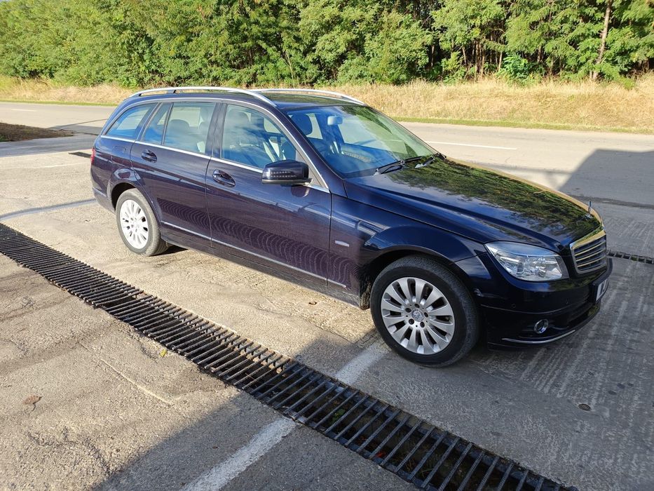 Mercedes C220 2012 - fara Motor