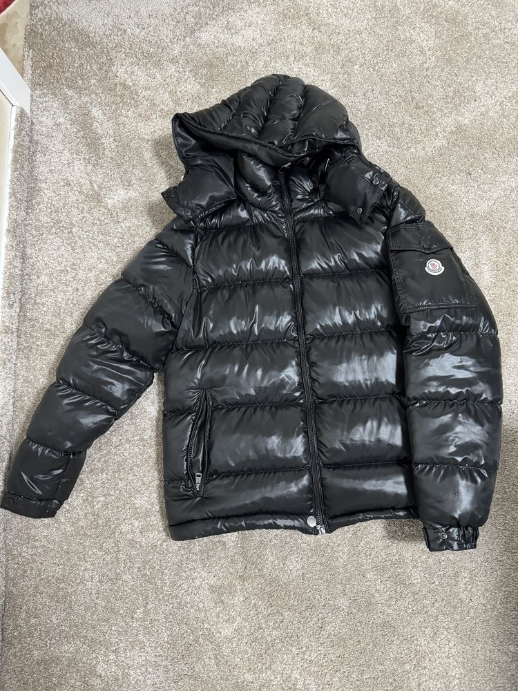 Urgent!!!Geaca Moncler Maya