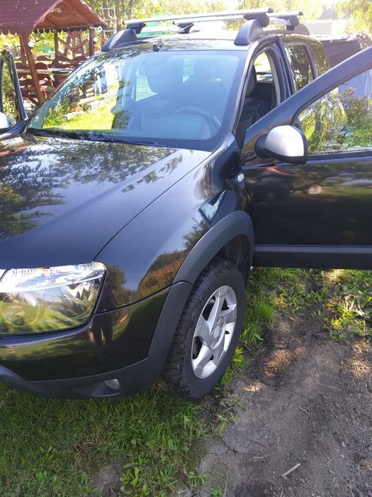 Dacia Duster Negru anul  2010 198000 km