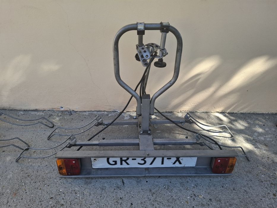 Suport 2 biciclete pentru carlig de remorcare cu instalatie electrica