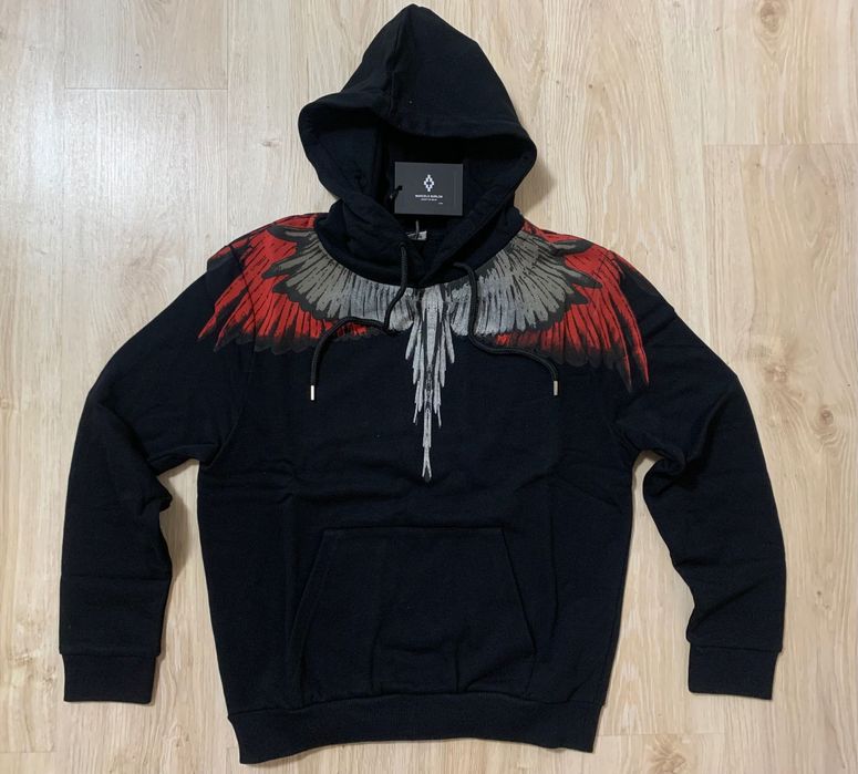 Нови мъжки горници суитчър Marcelo Burlon налични