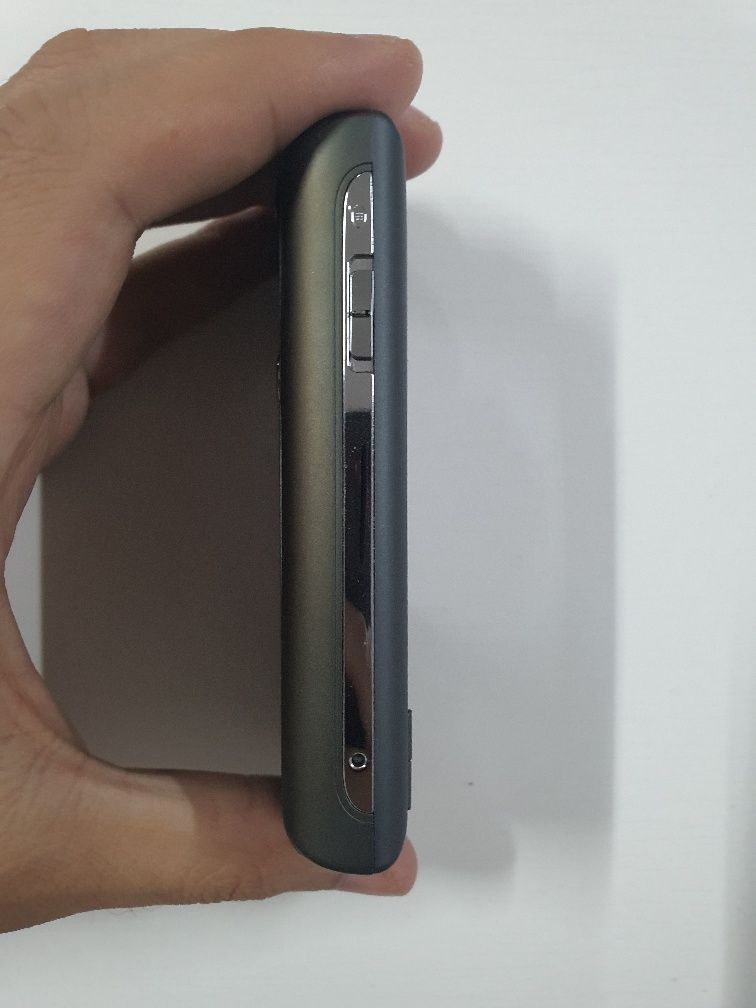 Коммуникатор HTC P3300. Телефон