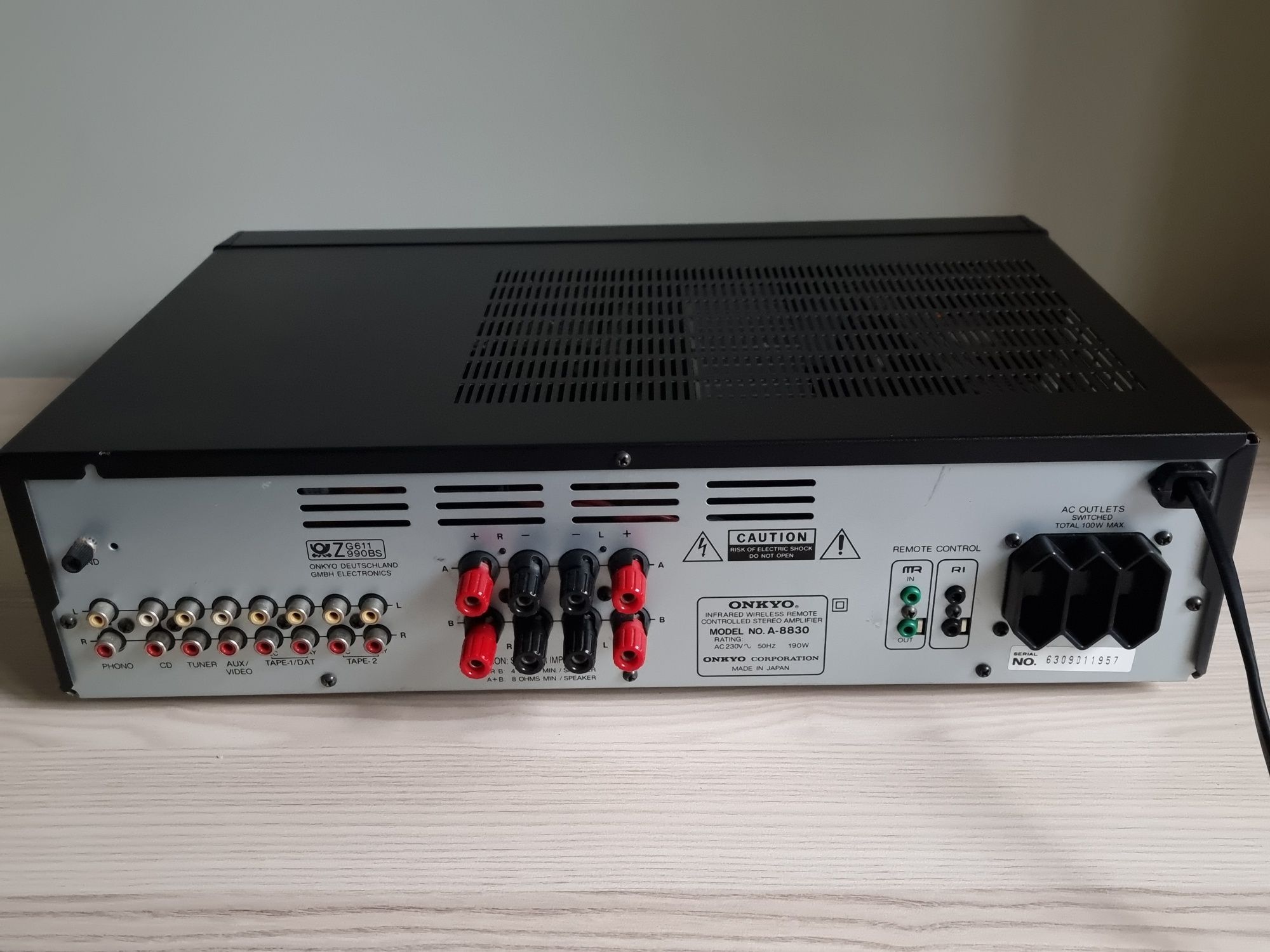 Onkyo A-8830 integrated stereo amplifier