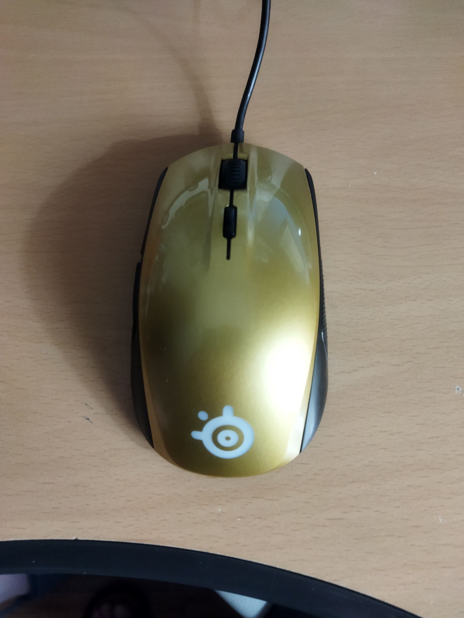 Продам игровую мышку Steelseries