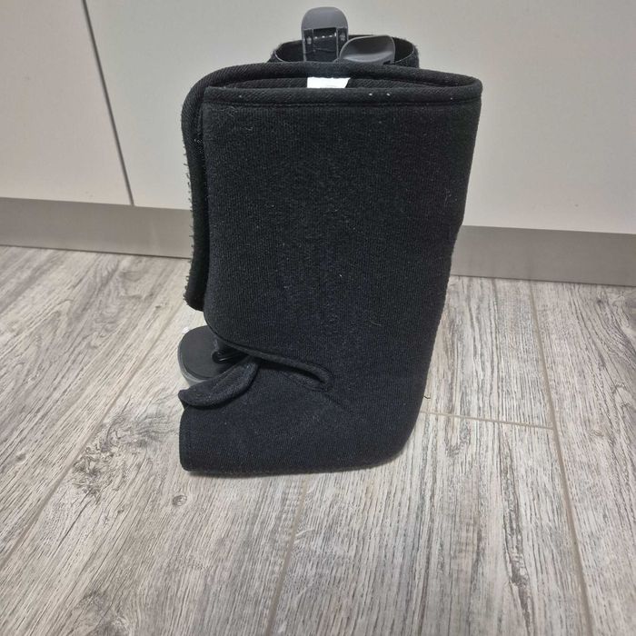 Ортопедичен ботуш/ шина за дете