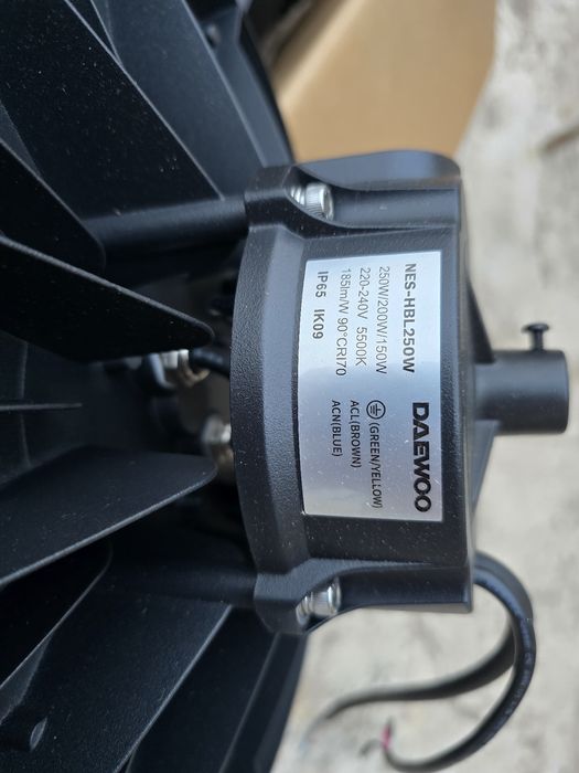Proiector led daewoo pentru hale,etc