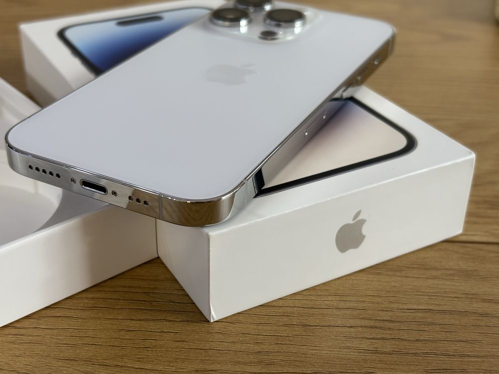 Бартер като нов iphone 14 pro 256