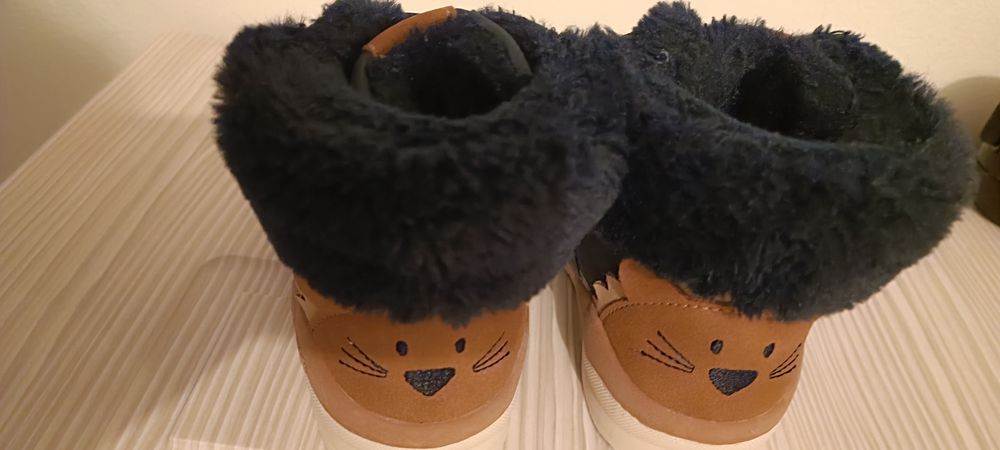 Ghetuțe băieți mărime 24 Smyk