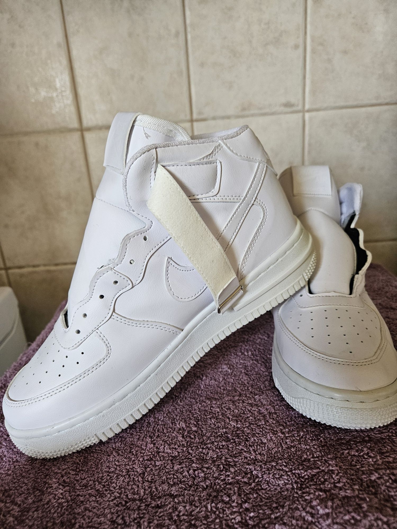 Adidași Nike air si jordan