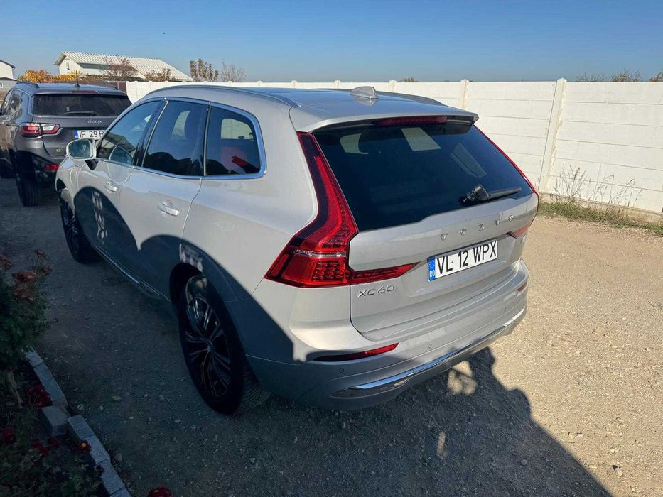 Volvo XC 60 T6 Recharge Plug-In Hybrid Inscription Expression 340 HP