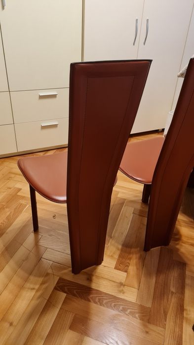 Masa sticla securizata cu scaune piele Italia