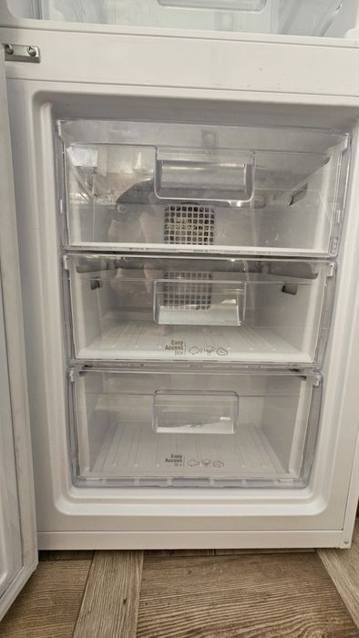 Vand Frigider Arctic - No Frost - functional