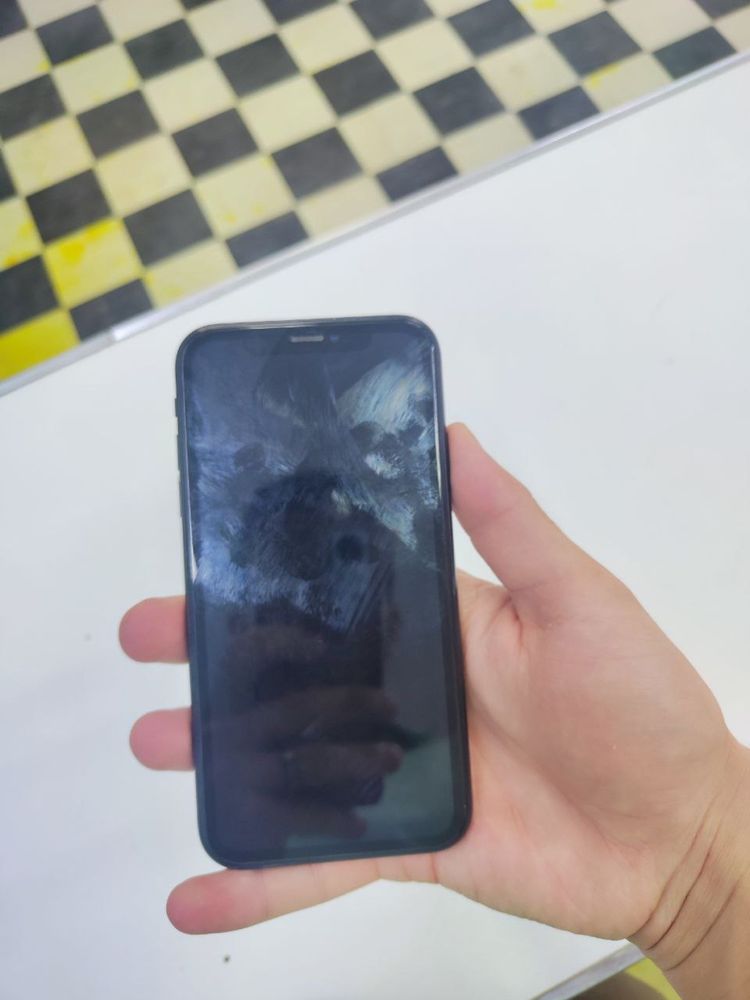 Iphone xr qora 64gb