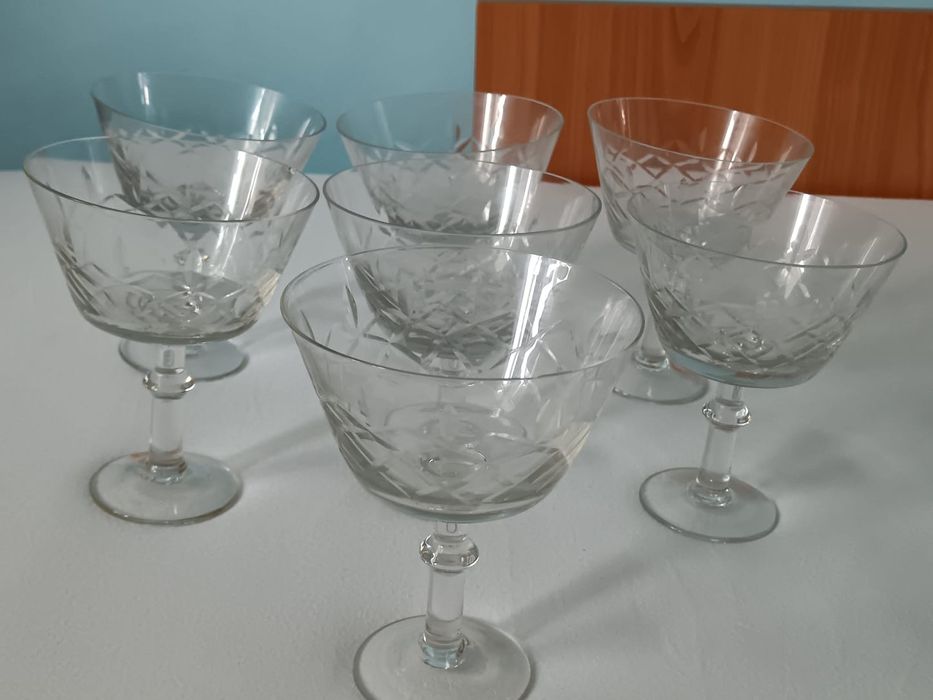 Vând Set 7 Pahare Șampanie de Lux