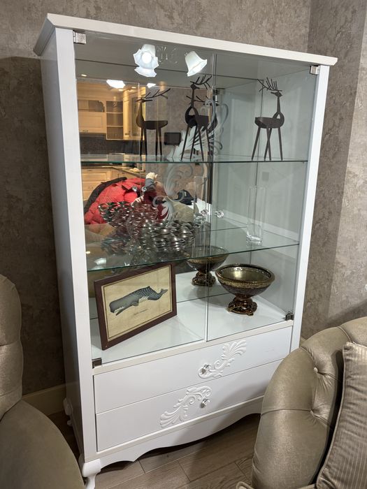 Стенка в гостиную в отличном состоянии