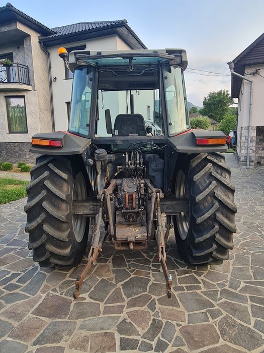 Tractor Massey Ferguson 6130