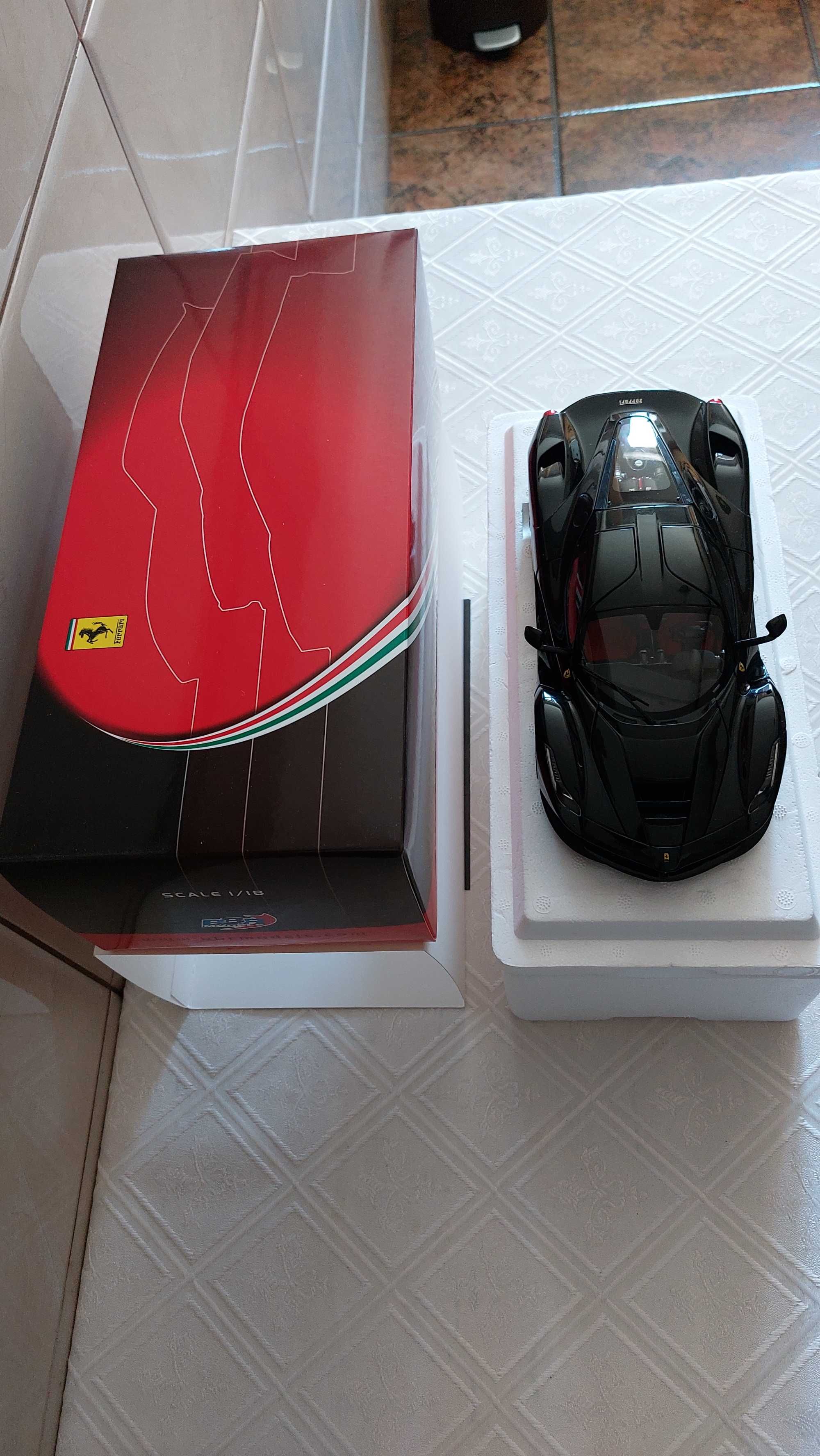 De vinzare macheta ferrari la ferrari de la BBR (nu autoart,cmc,lcd)