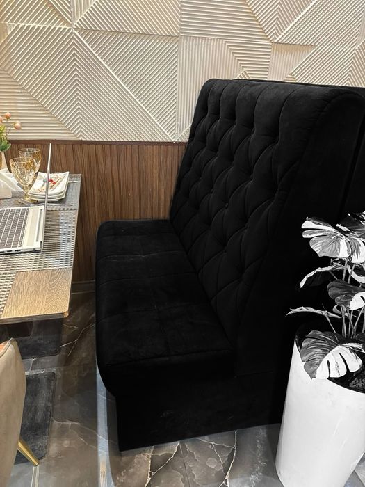 Продаются бу диваны для кафе-4шт. Качество отличное