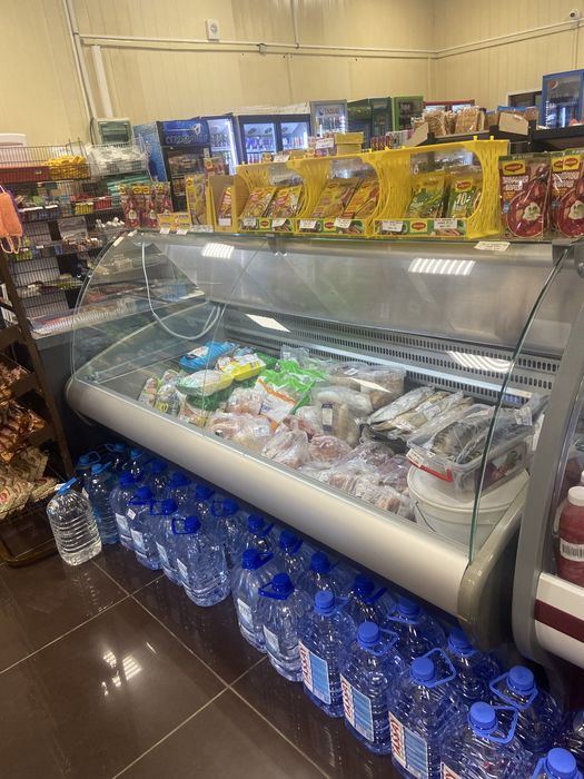 Продам МОРОЗИЛЬНУЮ витрину