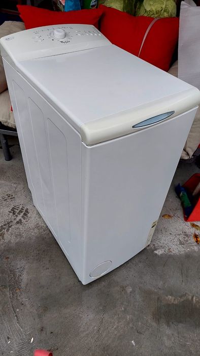 Mașină de spălat Whirlpool 300 lei